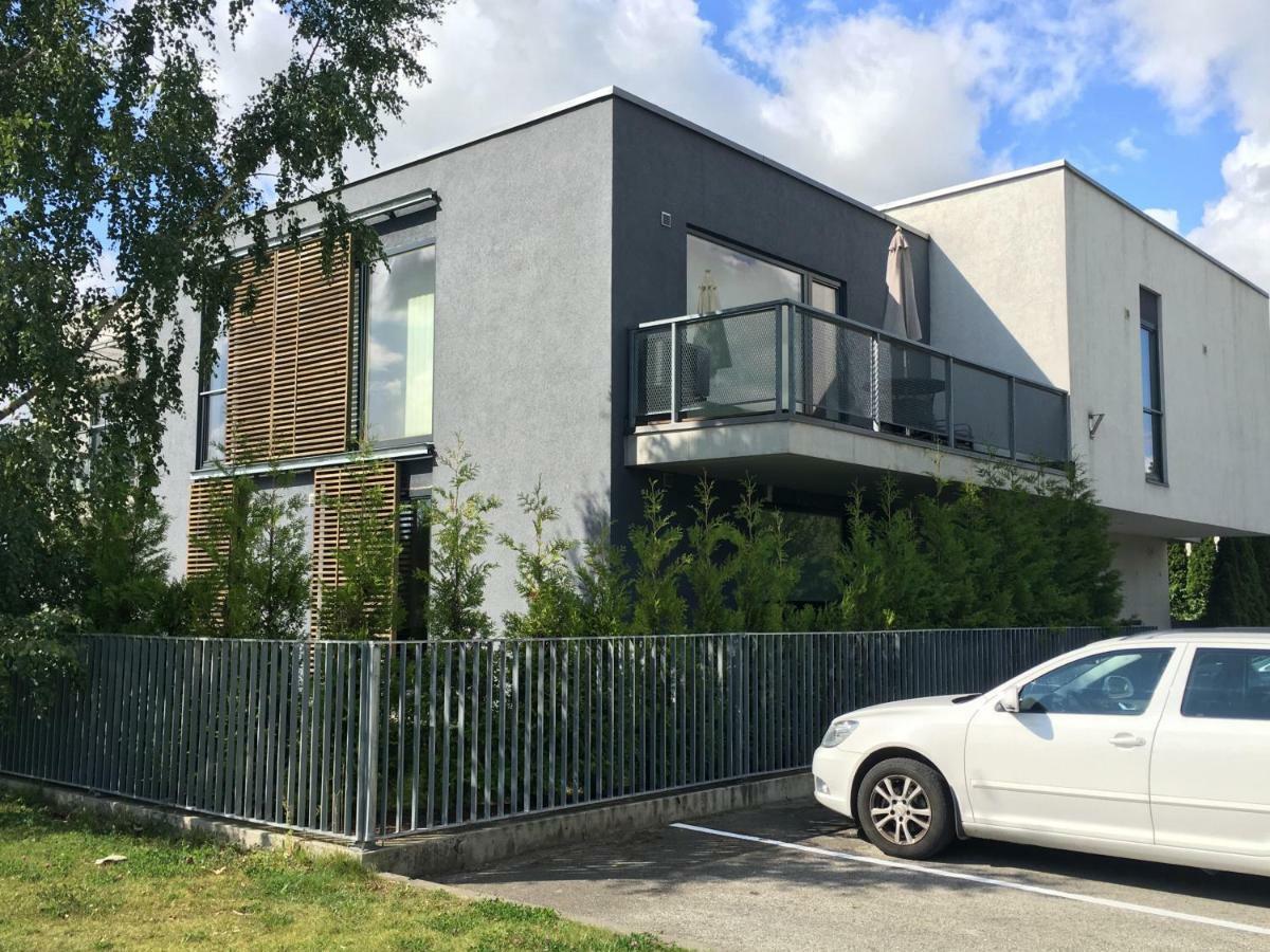 Papli 34 Apartment With Pool Pärnu Eksteriør bilde
